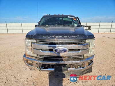 Piąte zdjęcie samochodu w środku: 2017 FORD F250 SUPER DUTY VIN:1FT7W2BT5HEC84580 - miniatura