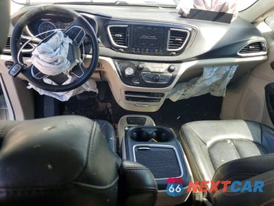 Zdjęcie 8 z 13 samochodu: 2020 CHRYSLER PACIFICA TOURING L PLUS VIN:2C4RC1EG4LR172858 - miniatura