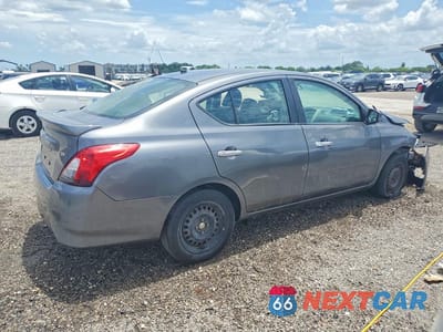 Trzecie zdjęcie samochodu z tyłu: 2019 NISSAN VERSA SV VIN:3N1CN7AP6KL867723 - miniatura