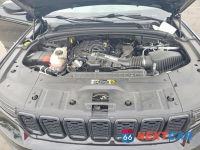 Zdjęcie 11 z 12 samochodu: 2023 JEEP GRAND CHEROKEE LAREDO VIN:1C4RJHAG1PC561170 - miniatura
