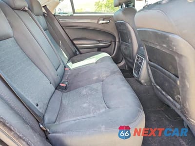 Zdjęcie 10 z 13 samochodu: 2019 CHRYSLER 300 TOURING VIN:2C3CCARGXKH569161 - miniatura