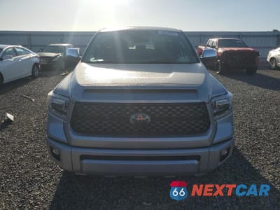 Piąte zdjęcie samochodu w środku: 2021 TOYOTA TUNDRA PLATINUM VIN:5TFAY5F15MX975438 - miniatura