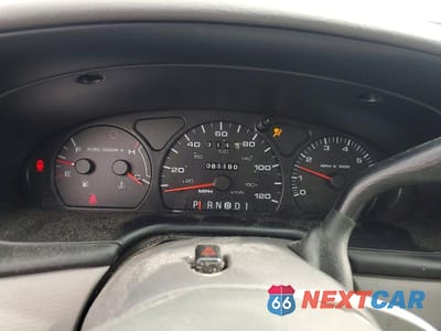 Zdjęcie 9 z 12 samochodu: 2002 MERCURY SABLE GS VIN:1MEFM50U72G607679 - miniatura