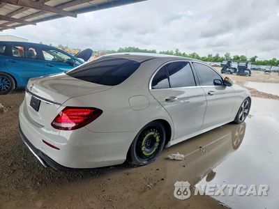Trzecie zdjęcie samochodu z tyłu: 2019 MERCEDES-BENZ E 300 VIN:WDDZF4JB6KA628077 - miniatura