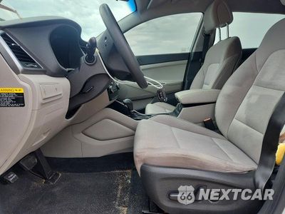 Zdjęcie 7 z 13 samochodu: 2016 HYUNDAI TUCSON SE VIN:KM8J33A41GU157212 - miniatura