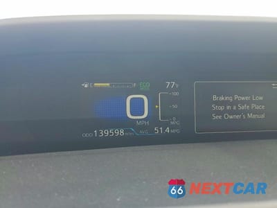 Zdjęcie 9 z 12 samochodu: 2016 TOYOTA PRIUS THREE VIN:JTDKARFU7G3506485 - miniatura