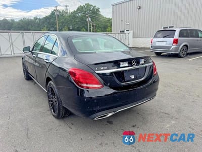 Drugie zdjęcie samochodu z przodu: 2015 MERCEDES-BENZ C 300 4MATIC VIN:55SWF4KB1FU068945 - miniatura
