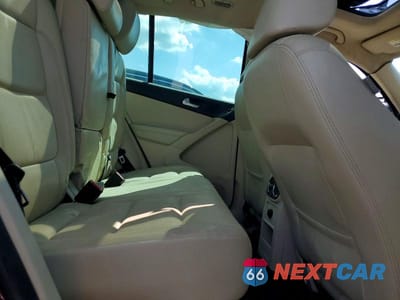 Zdjęcie 11 z 14 samochodu: 2017 VOLKSWAGEN TIGUAN SEL VIN:WVGWV7AX2HW505851 - miniatura