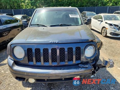 Piąte zdjęcie samochodu w środku: 2014 JEEP PATRIOT LATITUDE VIN:1C4NJRFB9ED521752 - miniatura