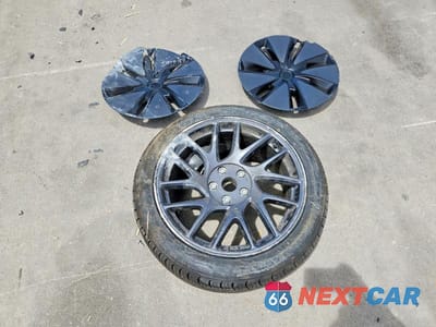 Zdjęcie 12 z 13 samochodu: 2025 TESLA MODEL 3 VIN:5YJ3E1EB6SF054356 - miniatura