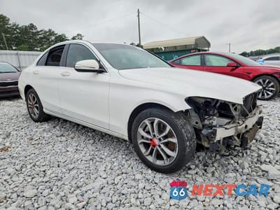 Czwarte zdjęcie samochodu z boku: 2015 MERCEDES-BENZ C 300 4MATIC VIN:55SWF4KB7FU032838 - miniatura