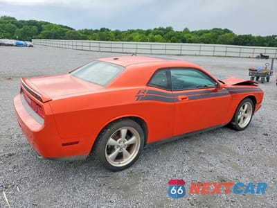 Trzecie zdjęcie samochodu z tyłu: 2010 DODGE CHALLENGER R VIN:2B3CJ5DT0AH238439 - miniatura