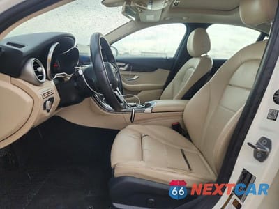 Zdjęcie 7 z 12 samochodu: 2019 MERCEDES-BENZ C 300 VIN:55SWF8DB8KU293989 - miniatura