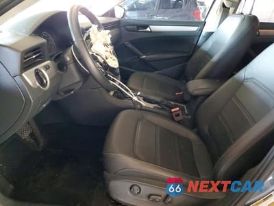 Zdjęcie 7 z 12 samochodu: 2021 VOLKSWAGEN PASSAT SE VIN:1VWSA7A30MC001271 - miniatura