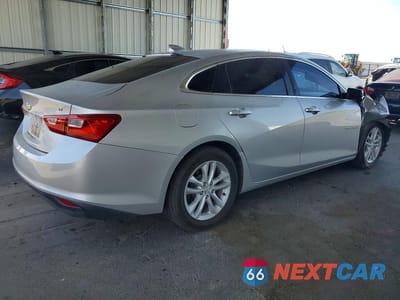 Trzecie zdjęcie samochodu z tyłu: 2017 CHEVROLET MALIBU LT VIN:1G1ZE5ST3HF142521 - miniatura