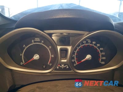 Zdjęcie 9 z 12 samochodu: 2013 FORD FIESTA SE VIN:3FADP4BJ2DM205581 - miniatura