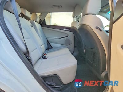 Zdjęcie 11 z 13 samochodu: 2019 HYUNDAI TUCSON VALUE VIN:KM8J3CA47KU896206 - miniatura