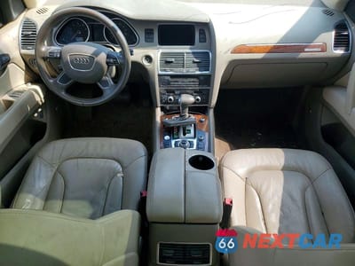 Zdjęcie 8 z 13 samochodu: 2015 AUDI Q7 PREMIUM PLUS VIN:WA1LGAFE7FD006181 - miniatura