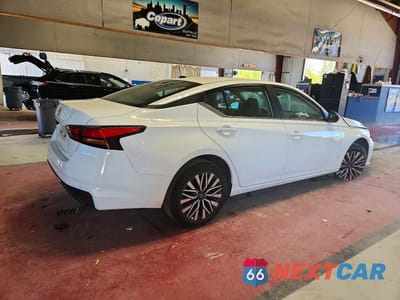 Trzecie zdjęcie samochodu z tyłu: 2026 NISSAN ALTIMA SV VIN:1N4BL4DV2TN311763 - miniatura