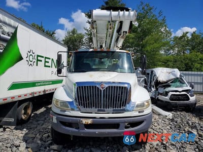 Zdjęcie 9 z 10 samochodu: 2011 INTERNATIONAL 4400 BUCKET TRUCK VIN:1HTMKAAN0BH323550 - miniatura
