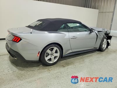 Trzecie zdjęcie samochodu z tyłu: 2026 FORD MUSTANG VIN:1FAGP8UH6T5112808 - miniatura