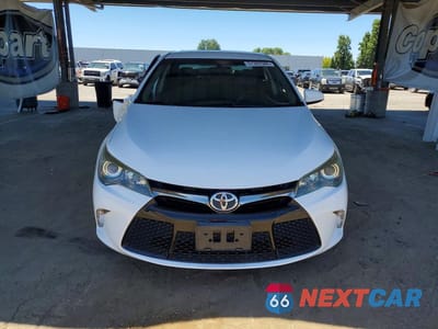 Piąte zdjęcie samochodu w środku: 2016 TOYOTA CAMRY SE VIN:4T1BF1FK6GU500975 - miniatura