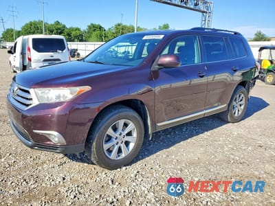 2013 TOYOTA HIGHLANDER SE 5TDBK3EH2DS260969 - główne zdjęcie licytacji z USA - miniatura