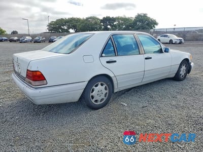 Trzecie zdjęcie samochodu z tyłu: 1996 MERCEDES-BENZ S 420 VIN:WDBGA43E8TA299826 - miniatura