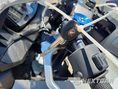 Zdjęcie 8 z 9 samochodu: 2026 HONDA CBR600 RR VIN:JH2PC40H4TK300370 - miniatura