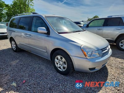 Czwarte zdjęcie samochodu z boku: 2009 KIA SEDONA LX VIN:KNDMB233496313169 - miniatura