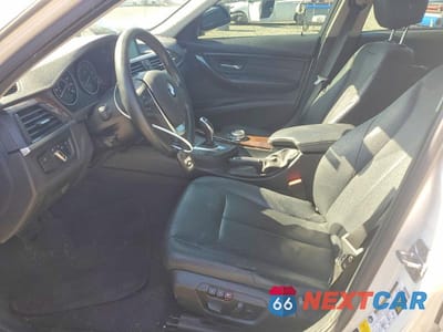 Zdjęcie 7 z 12 samochodu: 2015 BMW 328 XI VIN:WBA3G7C56FK481035 - miniatura