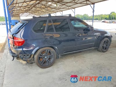 Trzecie zdjęcie samochodu z tyłu: 2012 BMW X5 M VIN:5YMGY0C54CLK27359 - miniatura