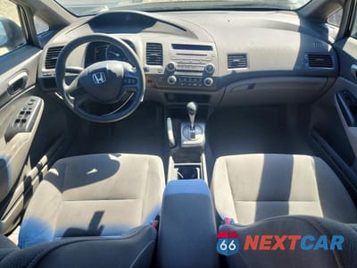 Zdjęcie 8 z 13 samochodu: 2008 HONDA CIVIC LX VIN:2HGFA16578H324605 - miniatura