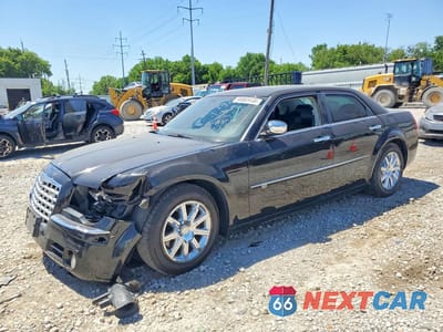 2010 CHRYSLER 300C 2C3CA6CT3AH211343 - główne zdjęcie licytacji z USA - miniatura
