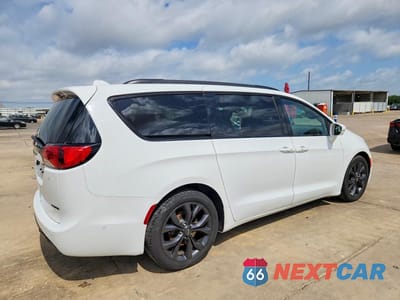 Trzecie zdjęcie samochodu z tyłu: 2020 CHRYSLER PACIFICA LIMITED VIN:2C4RC1GG1LR137868 - miniatura