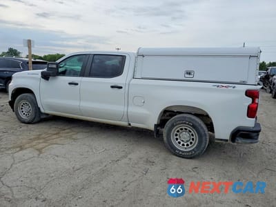 Drugie zdjęcie samochodu z przodu: 2020 CHEVROLET SILVERADO K1500 VIN:1GCPYAEH4LZ124199 - miniatura
