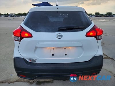 Zdjęcie 6 z 12 samochodu: 2019 NISSAN KICKS S VIN:3N1CP5CU1KL510855 - miniatura
