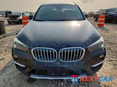 Piąte zdjęcie samochodu w środku: 2019 BMW X1 SDRIVE28I VIN:WBXHU7C58K3H45075 - miniatura
