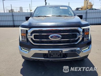 Piąte zdjęcie samochodu w środku: 2023 FORD F150 SUPERCREW VIN:1FTFW1E89PKD68074 - miniatura