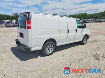 Trzecie zdjęcie samochodu z tyłu: 2014 CHEVROLET EXPRESS G1500 VIN:1GCSGAFX9E1191465 - miniatura