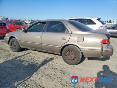 Drugie zdjęcie samochodu z przodu: 1999 TOYOTA CAMRY LE VIN:4T1BG22K5XU435965 - miniatura