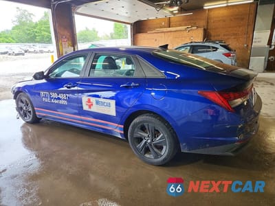 Drugie zdjęcie samochodu z przodu: 2023 HYUNDAI ELANTRA BLUE VIN:KMHLM4AJ8PU054774 - miniatura