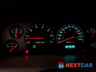 Zdjęcie 9 z 13 samochodu: 2000 JEEP GRAND CHEROKEE LIMITED VIN:1J4GW58N3YC350544 - miniatura