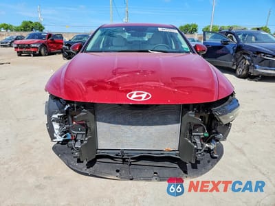 Piąte zdjęcie samochodu w środku: 2025 HYUNDAI SONATA SEL VIN:KMHL64JA1SA505628 - miniatura