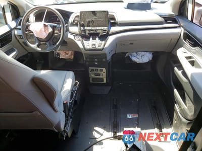 Zdjęcie 8 z 14 samochodu: 2024 HONDA ODYSSEY TOURING VIN:5FNRL6H8XRB007774 - miniatura
