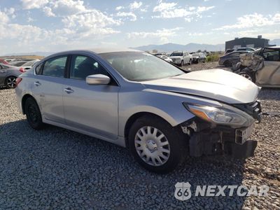 Czwarte zdjęcie samochodu z boku: 2016 NISSAN ALTIMA 2.5 VIN:1N4AL3AP4GN363204 - miniatura