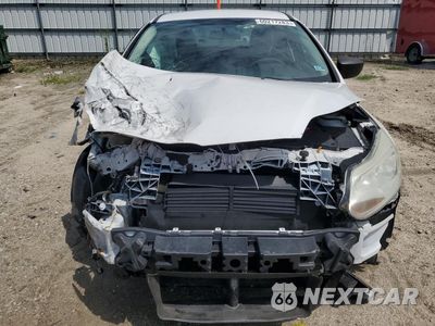 Piąte zdjęcie samochodu w środku: 2014 FORD FOCUS S VIN:1FADP3E24EL234078 - miniatura