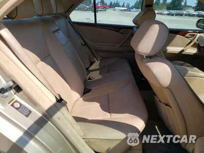 Zdjęcie 10 z 12 samochodu: 2000 MERCEDES-BENZ E 320 VIN:WDBJF65J4YB057100 - miniatura