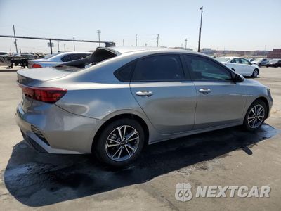 Trzecie zdjęcie samochodu z tyłu: 2022 KIA FORTE FE VIN:3KPF24AD2NE501645 - miniatura
