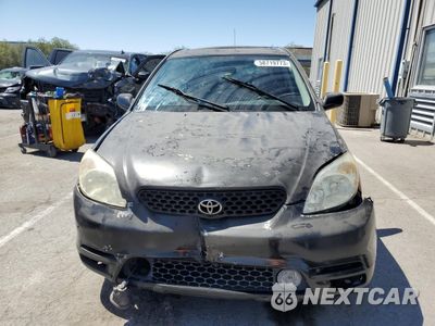 Piąte zdjęcie samochodu w środku: 2004 TOYOTA COROLLA MATRIX XR VIN:2T1KR32E44C235117 - miniatura